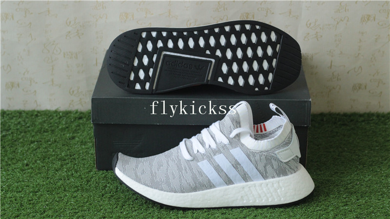 Real Boost Adidas NMD R2 Primeknit BY9520